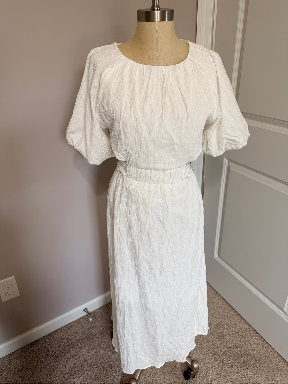 TALULAH White Textured Puff-Sleeve Maxi Dress
